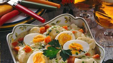 Blumenkohl-Eier-Ragout Rezept - Foto: LECKER @ Bauer Media Group