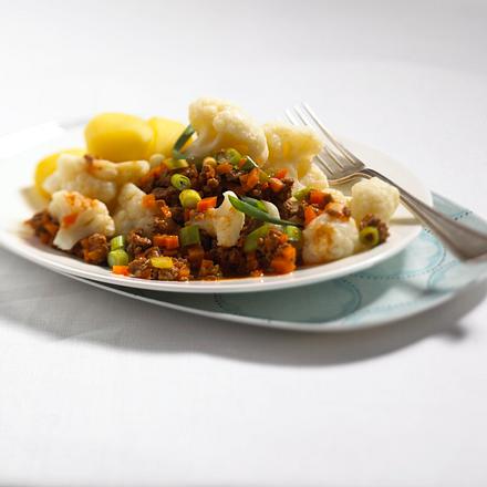 Blumenkohl mit Bolognese-Soße Rezept Blumenkohl mit Bolognese-Soße Rezept