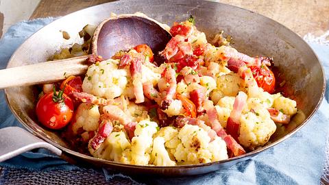 Blumenkohl-Pfanne mit Speck