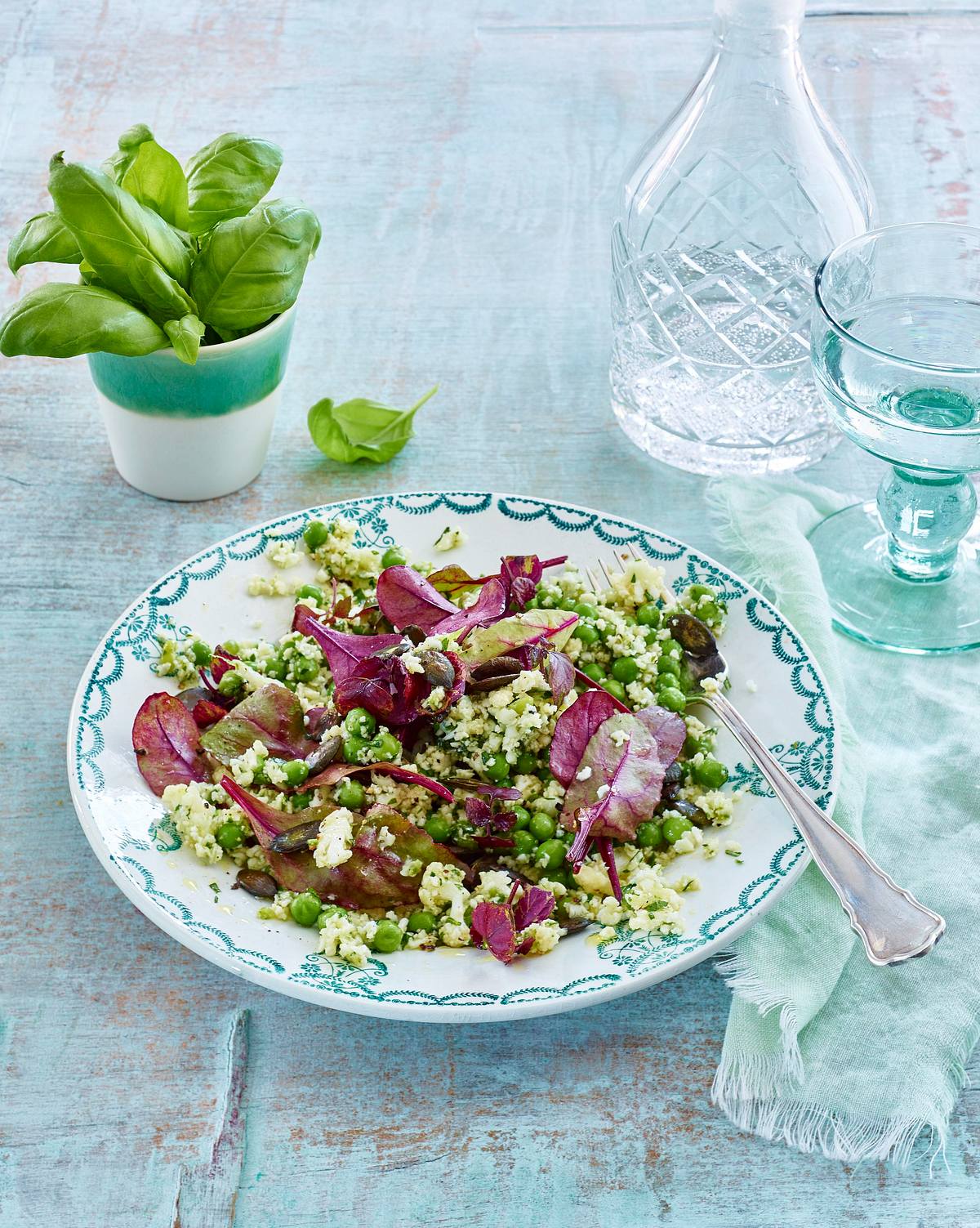 Blumenkohl-Salat mit Erbsen Rezept