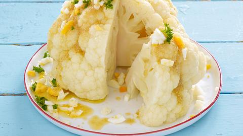 Blumenkohl vier mal anders: mit scharfer Tomatensoße Rezept - Foto: House of Food / Bauer Food Experts KG