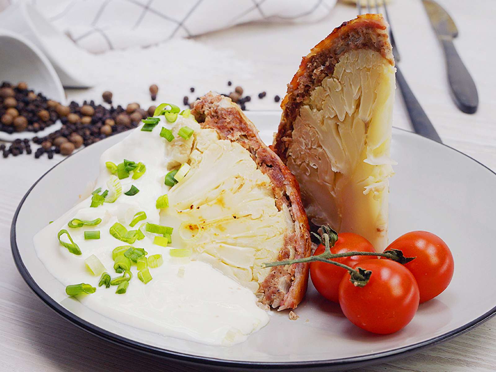 Blumenkohlbombe mit Bacon so geht's LECKER