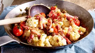 Blumenkohlpfanne Rezept - Foto: LECKER @ Bauer Media Group Blumenkohlpfanne Rezept - Foto: LECKER @ Bauer Media Group