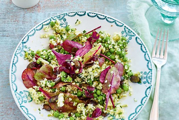 Blumenkohlsalat mit Erbsen Blumenkohlsalat mit Erbsen