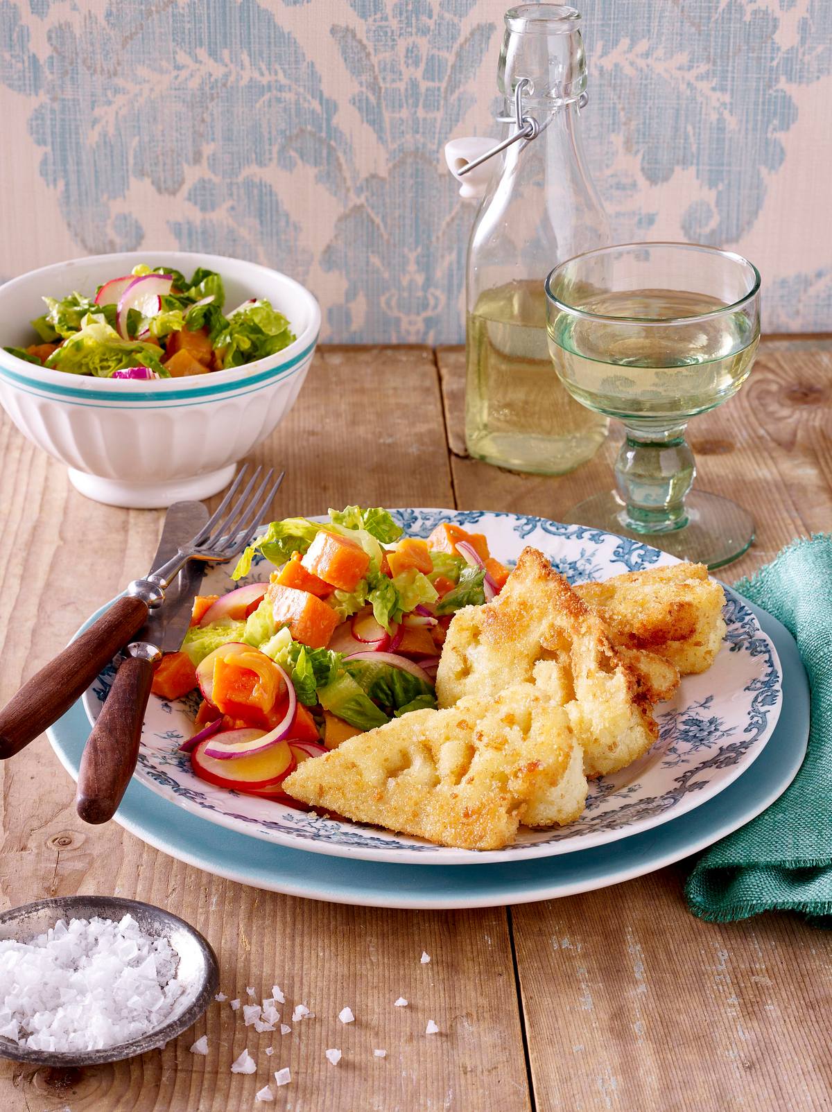 Blumenkohlschnitzel zu Süßkartoffel-Salat Rezept