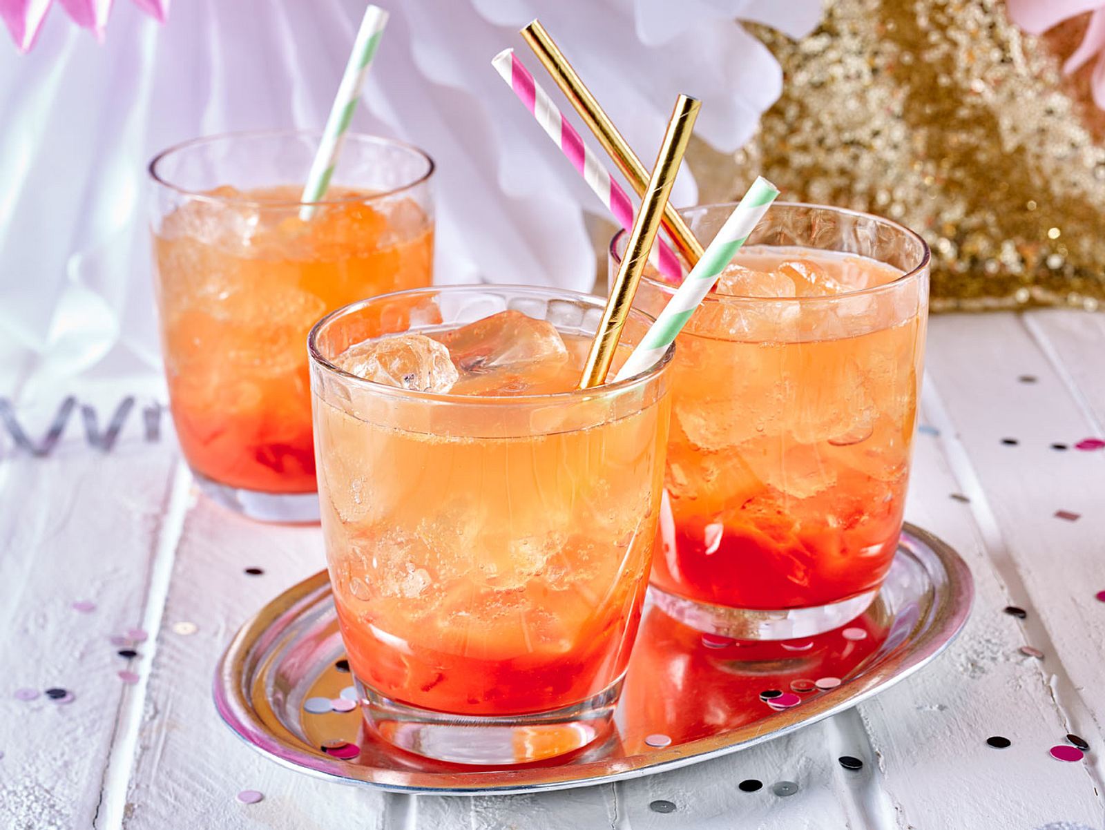Blutorangen-Gin-Cocktail Rezept | LECKER