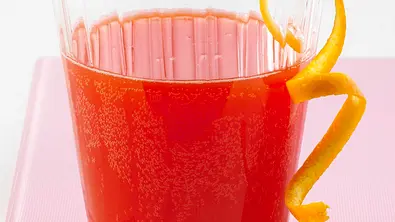 Blutorangensaft mit Zitronenlimonade Rezept - Foto: LECKER @ Bauer Media Group
