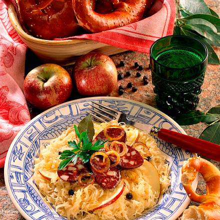 Blutwurst auf Sauerkraut Rezept Blutwurst auf Sauerkraut Rezept