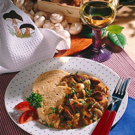 Böhmische Knödel mit Pilzragout Rezept