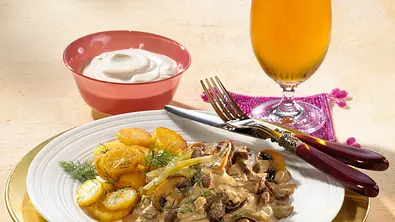 Boeuf Stroganoff Rezept - Foto: LECKER @ Bauer Media Group