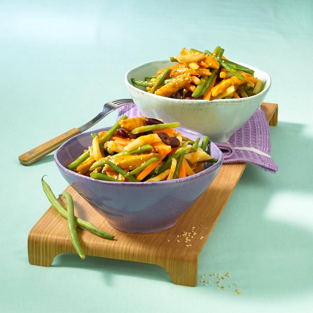 Bohnen-Hähnchencurry aus dem Wok Rezept Bohnen-Hähnchencurry aus dem Wok Rezept