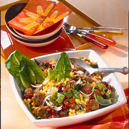Bohnen-Mais-Salat mit Hackbällchen Rezept Bohnen-Mais-Salat mit Hackbällchen Rezept