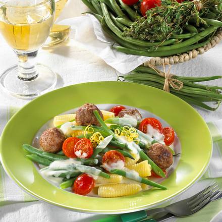 Bohnen-Ragout mit Hackbällchen Rezept Bohnen-Ragout mit Hackbällchen Rezept