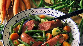 Bohneneintopf mit Kochwürsten Rezept - Foto: LECKER @ Bauer Media Group