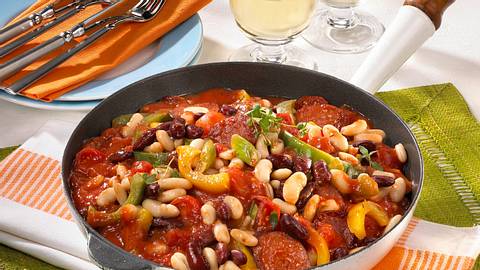Bohnenpfanne à la Chili con Carne Rezept - Foto: Maass