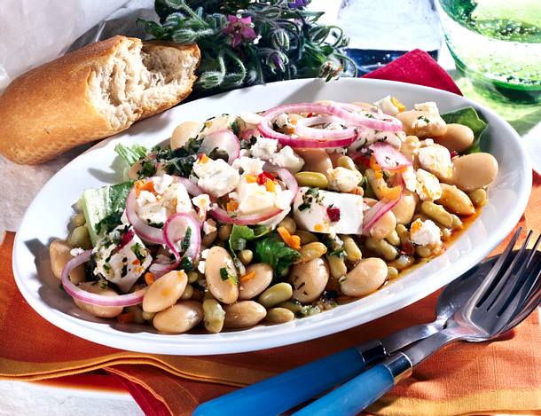 Bohnensalat mit Schafskäse Rezept Bohnensalat mit Schafskäse Rezept