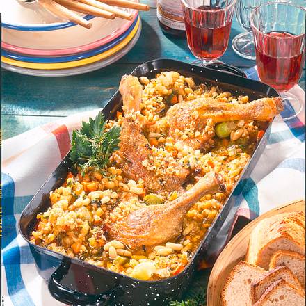 Bohnentopf mit Entenkeulen Rezept Bohnentopf mit Entenkeulen Rezept