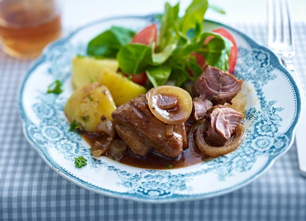 Bollenfleisch mit Petersilienkartoffeln Rezept Bollenfleisch mit Petersilienkartoffeln Rezept