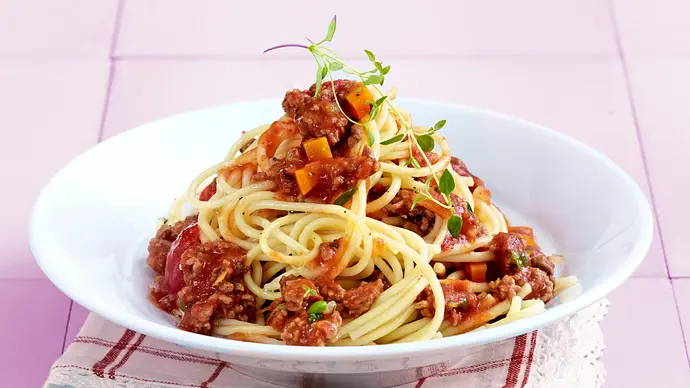 Bolognese - klassisch würzig Rezept - Foto: LECKER @ Bauer Media Group