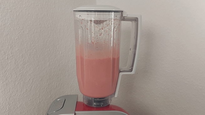 Bosch Mum5 Test Erdbeermilchshake mixen