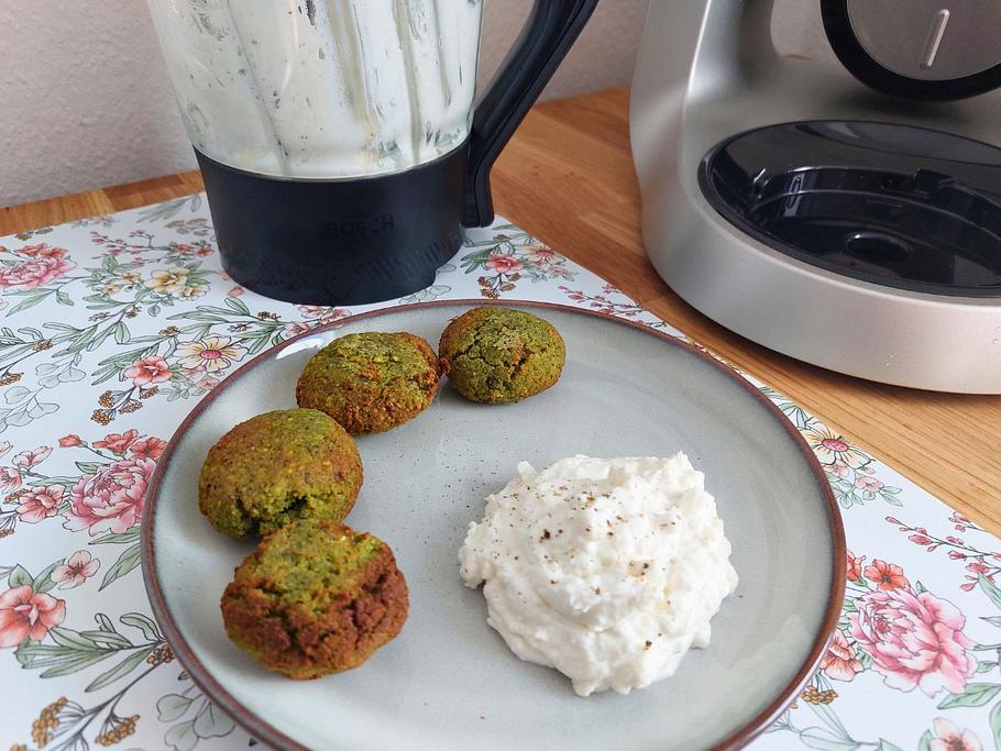 Bosch MUMS6 Falafel aus dem Fleischwolf und Dip aus dem Mixer