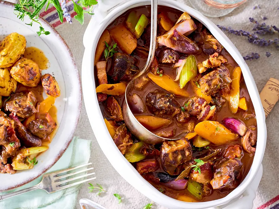 Bœuf en daube à la provençale mit Zitronenkartoffeln Rezept