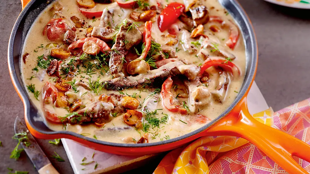 Bœuf Stroganoff mit Paprika Rezept - Foto: LECKER @ Bauer Media Group Bœuf Stroganoff mit Paprika Rezept - Foto: LECKER @ Bauer Media Group