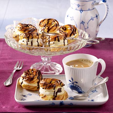 Brandteigkringel mit Vanillecreme Rezept Brandteigkringel mit Vanillecreme Rezept
