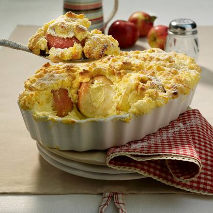 Bratapfel-Auflauf mit Quark-Grieß-Haube und Knusperstreusel Rezept Bratapfel-Auflauf mit Quark-Grieß-Haube und Knusperstreusel Rezept