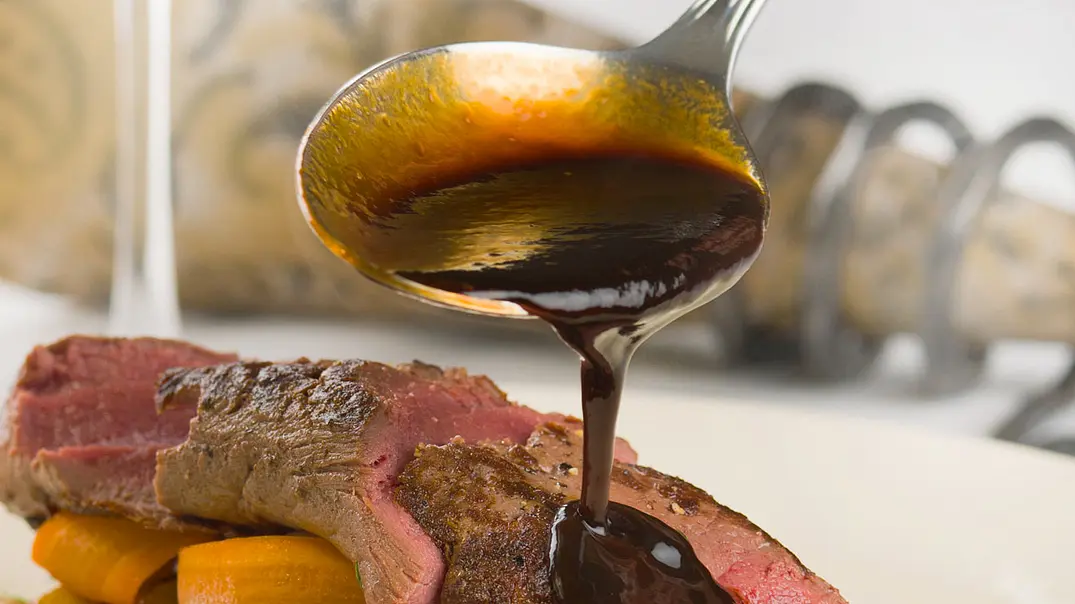 Bratensoße - Foto: Jari Hindström - AdobeStock