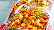 Bratkartoffeln mit Kürbis zu Kasseler-Geschnetzeltem Rezept - Foto: LECKER @ Bauer Media Group