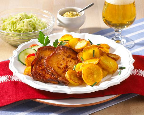 Bratkartoffeln mit Leberkäse und Krautsalat Rezept Bratkartoffeln mit Leberkäse und Krautsalat Rezept