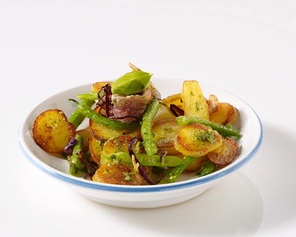 Bratkartoffeln mit Pesto Rezept Bratkartoffeln mit Pesto Rezept