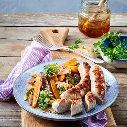 Bratwurst mit Karamellgemüse Rezept Bratwurst mit Karamellgemüse Rezept