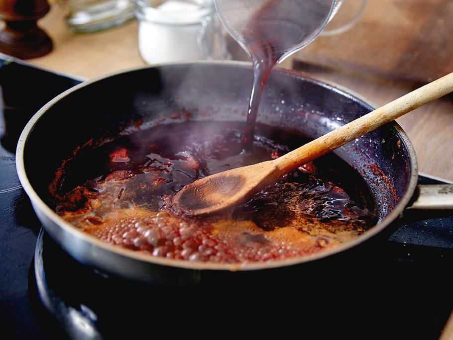 Soßen - Rezepte für alle Fälle Rezept | LECKER