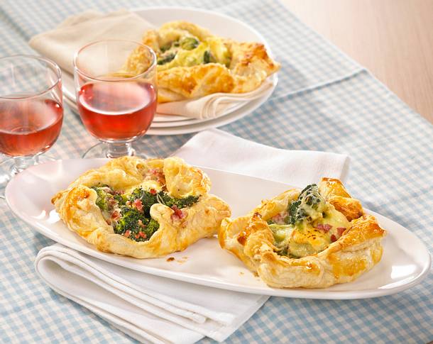 Broccoli-Pasteten mit Schinken & Käse Rezept Broccoli-Pasteten mit Schinken & Käse Rezept