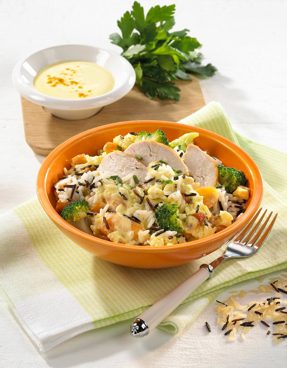 Broccoli-Reissalat mit Hähnchen Rezept