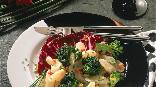 Broccoli-Schwarzwurzel-Salat Rezept - Foto: House of Food / Bauer Food Experts KG