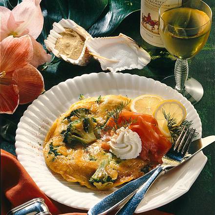 Broccolikuchen mit Lachs Rezept Broccolikuchen mit Lachs Rezept