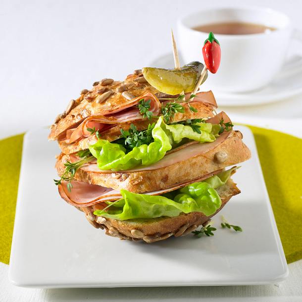 Brötchen mit Schinken und Kresse Rezept Brötchen mit Schinken und Kresse Rezept