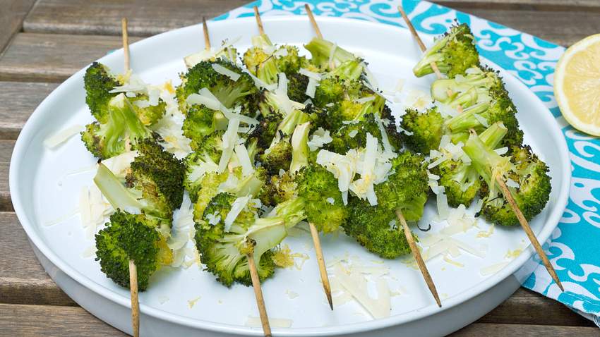 Brokkoli grillen - Foto: LECKER.de