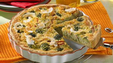 Brokkoli-Quiche mit Schmand-Kokosguss Rezept - Foto: House of Food / Bauer Food Experts KG