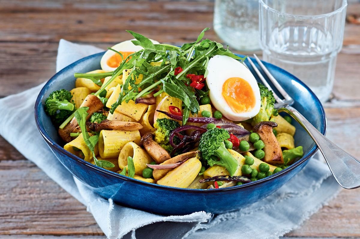 Brokkolipasta mit wachsweichem Ei Rezept