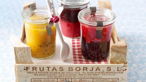 Brombeer-Cassis-Konfitüre (kalt gerührt) Rezept - Foto: House of Food / Bauer Food Experts KG