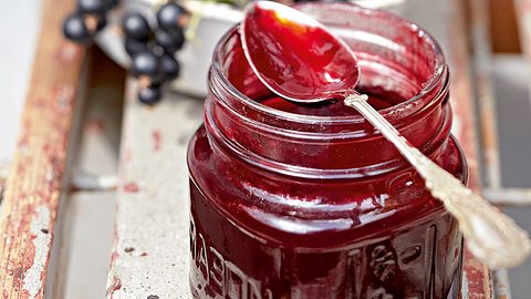 Brombeer-Johannisbeer-Konfitüre Rezept - Foto: House of Food / Bauer Food Experts KG