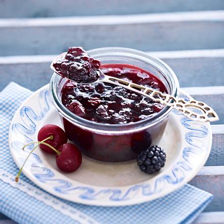 Brombeer-Kirschkonfitüre mit rotem Genever Rezept