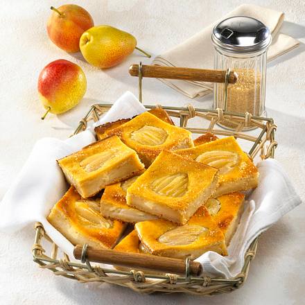 Brot-Birnenkuchen mit Marzipan-Guss Rezept Brot-Birnenkuchen mit Marzipan-Guss Rezept