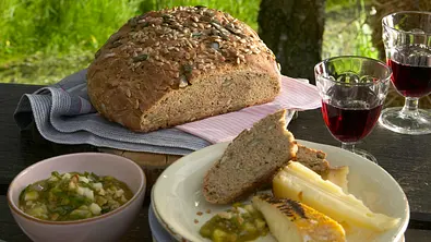 Brot und Dip Rezept - Foto: LECKER @ Bauer Media Group