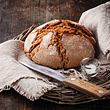 Brot aus dem Brotbackautomat - Foto: iStock/Lisovskaya