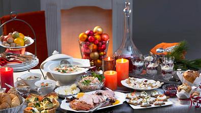 Brotsterne mit drei verschiedenen Dips Rezept - Foto: LECKER @ Bauer Media Group